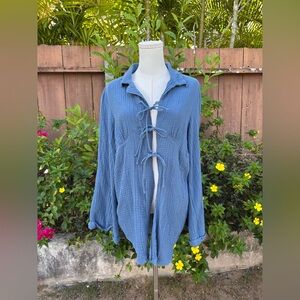 Strait the Label Poema Lagoon Collared Tie Blouse XS/S